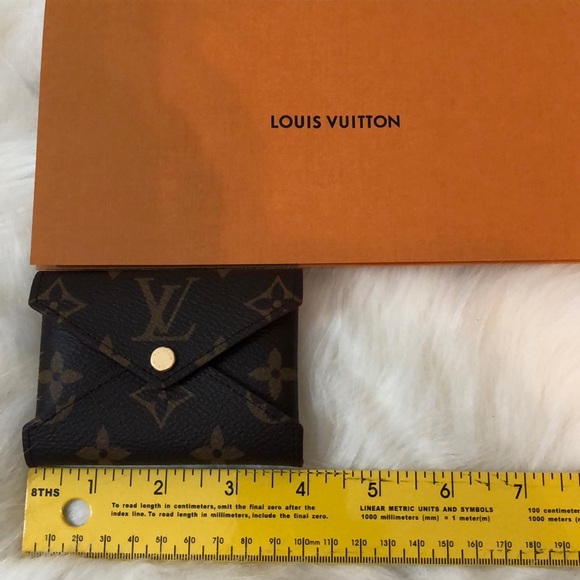 Louis Vuitton Pochette Kirigami - Picture 5 of 6